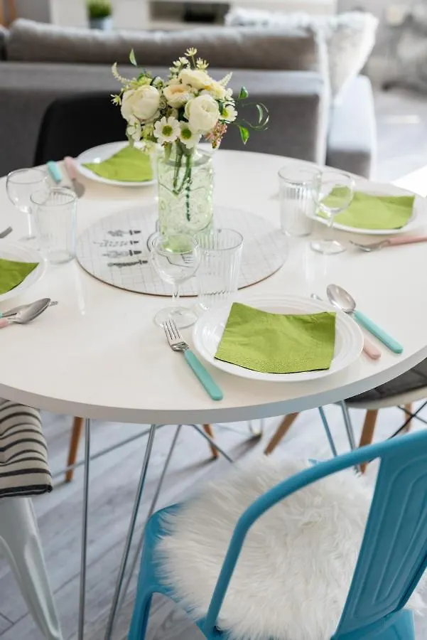 Scandi Male Garbary Apartment Piaskowa Near Old Market Square By Noclegi Renters Poznań